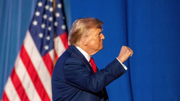 Former US President and 2024 Republican presidential hopeful Donald Trump leaves after speaking during a campaign rally at the University of New Hampshire's Whittemore Center Arena in Durham, New Hampshire, on December 16, 2023.  - Sputnik International
