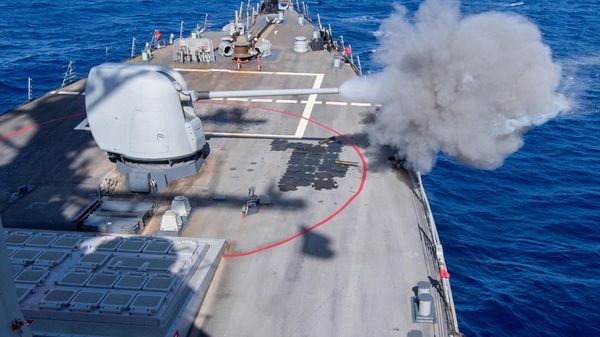 DDG-55 USS Laboon Arleigh Burke-class missile destroyer fires during a drill, file photo.  - Sputnik International