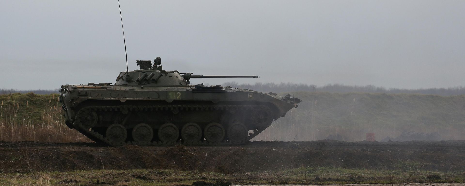 BMP-3 infantry combat vehicle is seen during a training at the training center for tank and motorized rifle units of the Southern Military District at the Molkino training ground in Krasnodar region, Russia. BMP-3 infantry combat vehicle is seen during a training at the training center for tank and motorized rifle units of the Southern Military District at the Molkino training ground in Krasnodar region, Russia. - Sputnik International, 1920, 28.12.2023