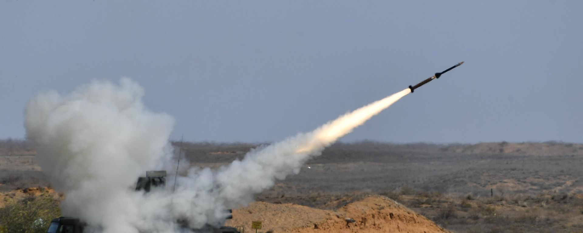 A Pantsir-S air defense missile system shoots during the Kavkaz 2020 military drills at the Ashuluk training range, in Astrakhan region, Russia A Pantsir-S air defense missile system shoots during the Kavkaz 2020 military drills at the Ashuluk training range, in Astrakhan region, Russia - Sputnik International, 1920, 03.01.2024