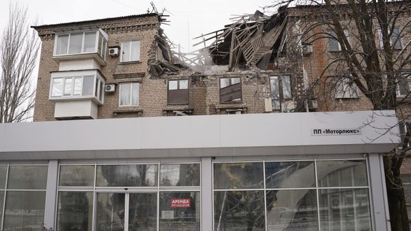 A residential building damaged as a result of shelling by Ukrainian troops in the course of Russia's military operation in Ukraine, is seen in Donetsk, Donetsk People's Republic, Russia - Sputnik International