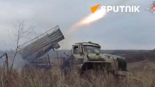 Russian Tornado-G MLRS crews destroyed Ukrainian camouflaged artillery firing positions and military equipment in the Kupyansk direction - Sputnik International