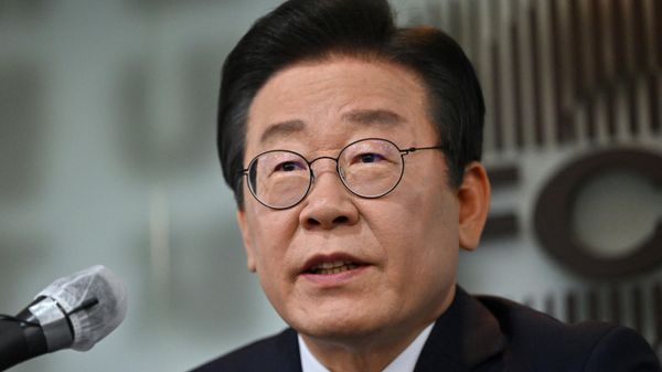 South Korea's main opposition Democratic Party leader Lee Jae-myung speaks during a press conference in Seoul on April 11, 2023.  - Sputnik International