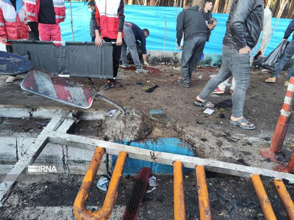 The bombs were allegedly concealed in bags and placed near the entrance to the cemetery where Soleimani was buried.Above: Aftermath of the terrorist attack in Kerman on January 3. - Sputnik International