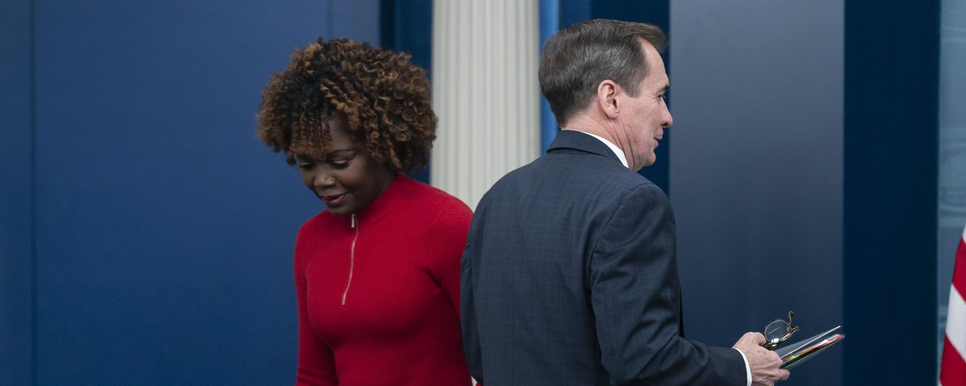 National Security Council spokesman John Kirby walks past White House press secretary Karine Jean-Pierre - Sputnik International, 1920, 05.01.2024