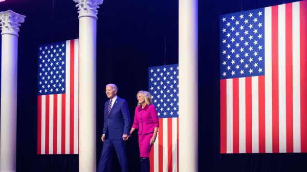 US President Joe Biden arrives with First Lady Jill Biden. - Sputnik International