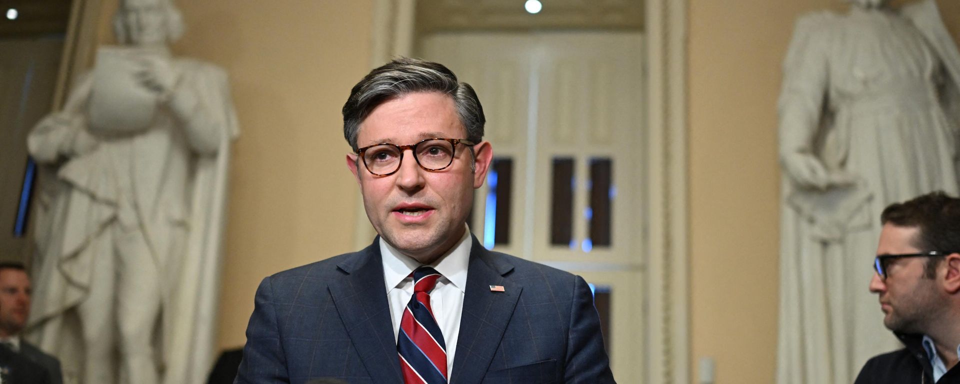 US House Speaker Mike Johnson (R-LA), speaks to the press after meeting with Ukrainian President Volodymyr Zelensky on Capitol Hill in Washington, DC, on December 12, 2023 - Sputnik International, 1920, 17.01.2024