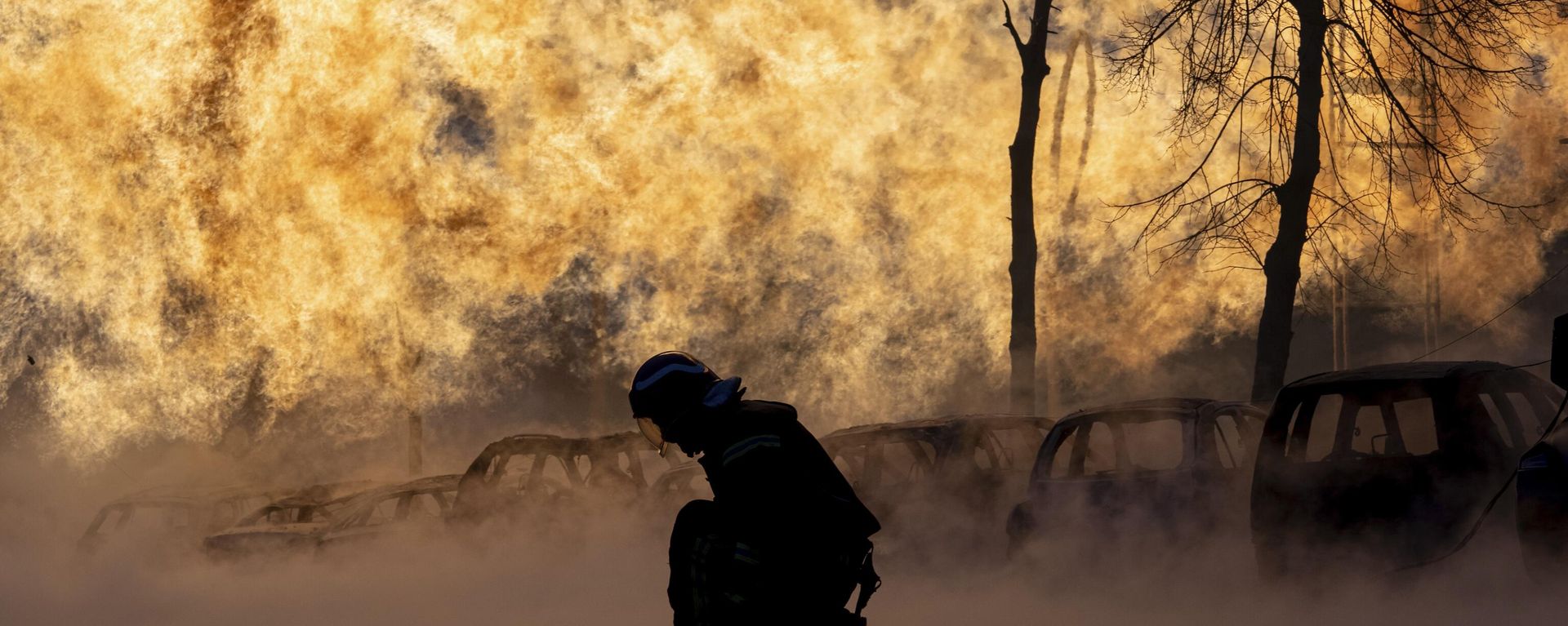 A damaged gas pipe line by a Russian rocket attack, in Kiev, Ukraine, Tuesday, Jan. 2, 2024. A damaged gas pipe line by a Russian rocket attack, in Kiev, Ukraine, Tuesday, Jan. 2, 2024. - Sputnik International, 1920, 09.01.2024