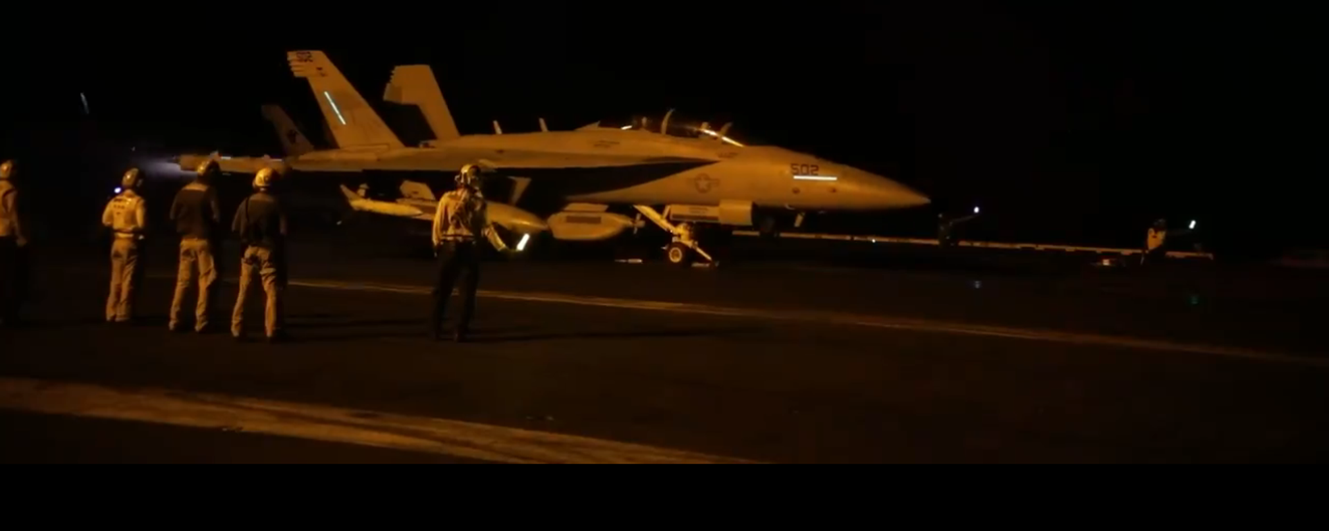 An X screenshot of a US Navy plane taking part in in the January 11 air strikes on Houthi targets in Yemen, conducted by the US and the UK. An X screenshot of a US Navy plane taking part in in the January 11 air strikes on Houthi targets in Yemen, conducted by the US and the UK. - Sputnik International, 1920, 13.01.2024