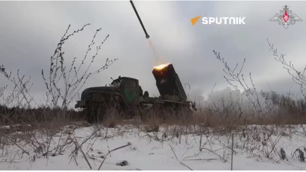Grad MLRS in combat action - Sputnik International