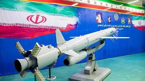 Abu Mahdi anti-ship cruise missile on display at a ceremony in Parchin, Iran. File photo. - Sputnik International