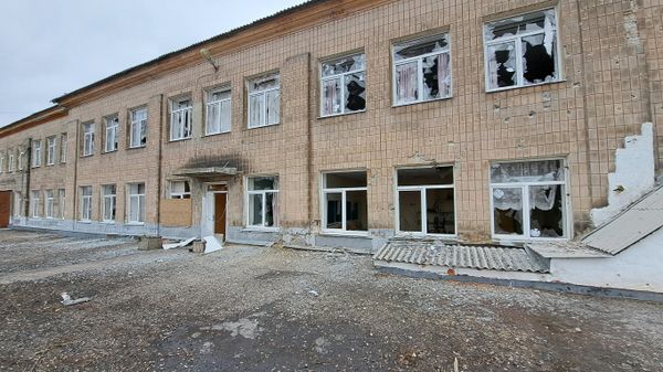 A view shows a school building damaged after a recent shelling in the course of Russia's military operation in Ukraine, in gorlovka, Donetsk People's Republic, Russia, December 14, 2022 - Sputnik International