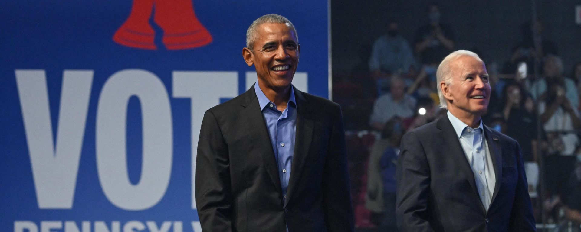 US President Joe Biden and former US President Barack Obama attend a rally in support of Democratic US Senate candidate John Fetterman in Philadelphia, Pennsylvania, on November 5, 2022 US President Joe Biden and former US President Barack Obama attend a rally in support of Democratic US Senate candidate John Fetterman in Philadelphia, Pennsylvania, on November 5, 2022 - Sputnik International, 1920, 20.01.2024