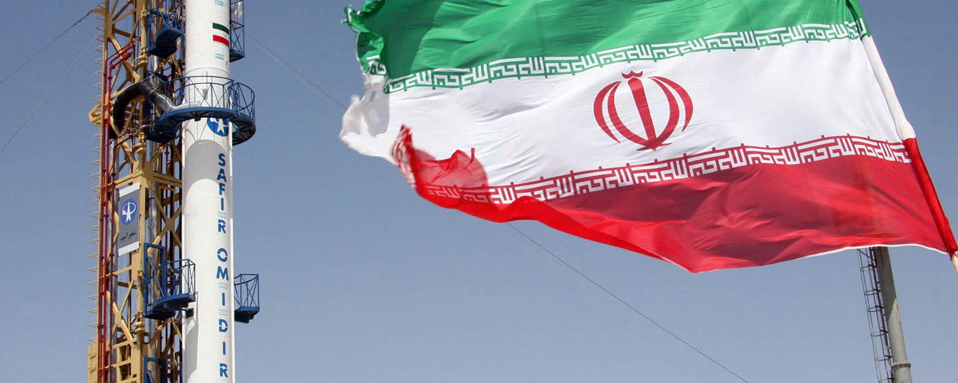 Iran's Safir Omid rocket, capable of carrying a satellite into orbit Iran's Safir Omid rocket, capable of carrying a satellite into orbit - Sputnik International, 1920, 28.01.2024