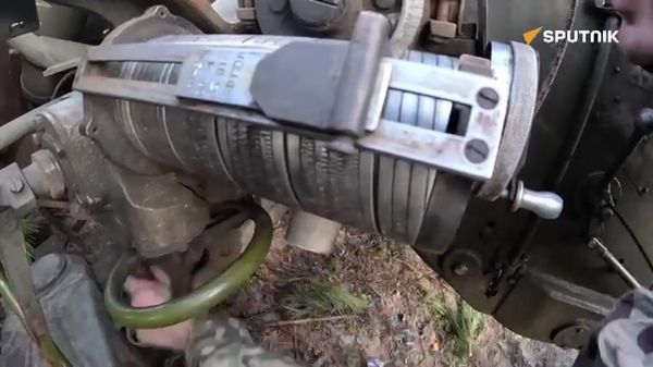  Dnepr Group’s 152-mm Hyacinth-B cannons destroy Ukrainian Armed Forces’ armored vehicles, fortified positions and boats in the Kherson region. - Sputnik International