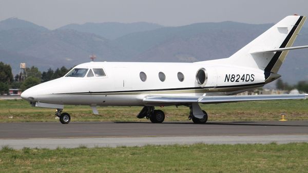 Dassault Falcon 10 corporate jet - Sputnik International