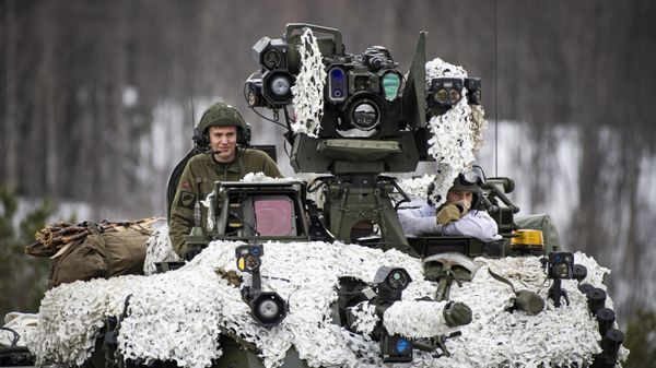 Soldiers from the Norwegian Armed Forces operate a tank as they participate in the international military exercise Cold Response 22, at Setermoen, North of in Norway, on March 22, 2022.  - Sputnik International