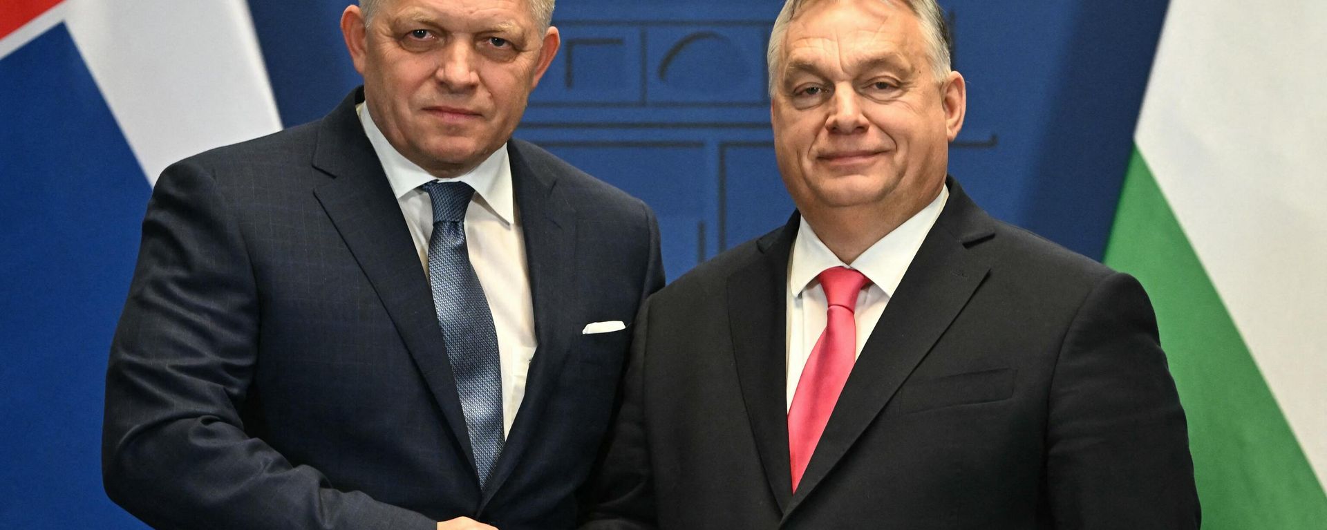 Slovakian Prime Minister Robert Fico (L) and his Hungarian counterpart Viktor Orban in Budapest, on January 16, 2024. Slovakian Prime Minister Robert Fico (L) and his Hungarian counterpart Viktor Orban in Budapest, on January 16, 2024. - Sputnik International, 1920, 24.01.2024