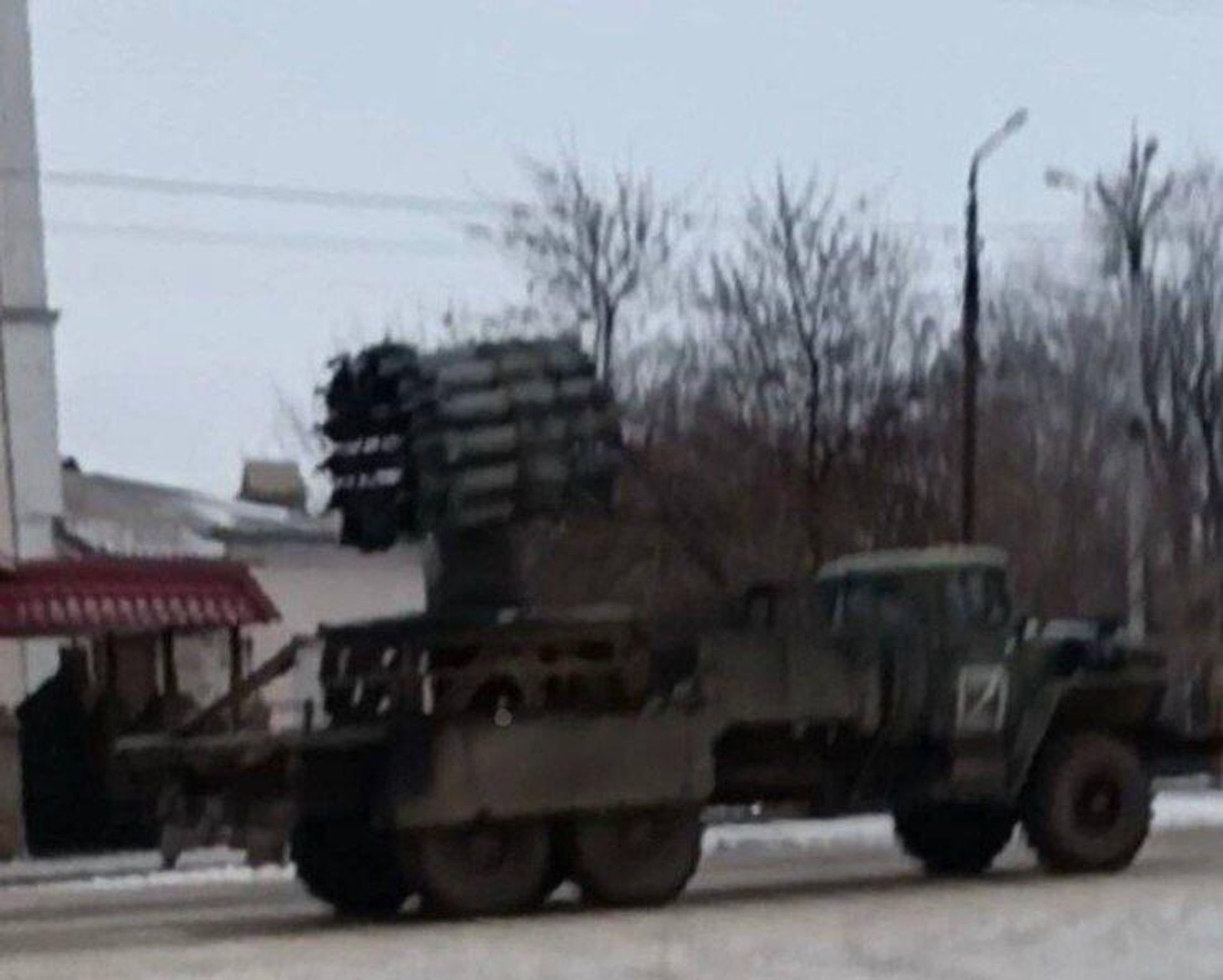 Screenshot of video showing an RBU-6000 naval rocket artillery system attached to the bed of an Ural truck. - Sputnik International, 1920, 25.01.2024