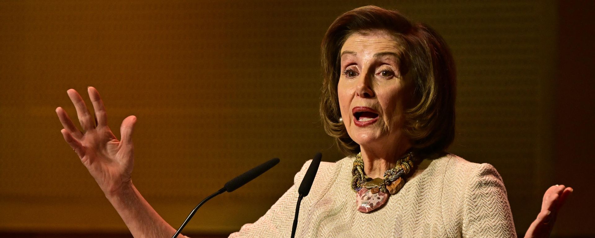 Nancy Pelosi, former US House Speaker delivers a laudatio for Jens Stoltenberg, Secretary General of the North Atlantic Treaty Organization (NATO), this year's recipient of the Henry A. Kissinger Prize at the Deutsche Telekom Representative Office in Berlin on November 10, 2023 Nancy Pelosi, former US House Speaker delivers a laudatio for Jens Stoltenberg, Secretary General of the North Atlantic Treaty Organization (NATO), this year's recipient of the Henry A. Kissinger Prize at the Deutsche Telekom Representative Office in Berlin on November 10, 2023 - Sputnik International, 1920, 29.01.2024