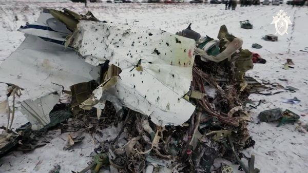 Ilyushin Il-76 military transport airplane of the Russian air forces near the village of Yablonovo in Belgorod region, Russia - Sputnik International