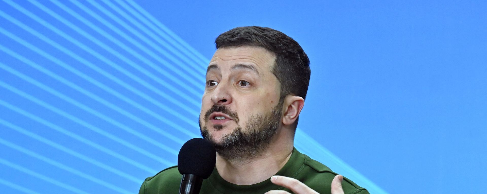 Ukrainian President Volodymyr Zelensky addresses Ukrainian students during a meeting in Kiev on January 22, 2024. Ukrainian President Volodymyr Zelensky addresses Ukrainian students during a meeting in Kiev on January 22, 2024. - Sputnik International, 1920, 26.02.2024