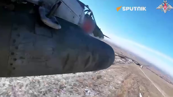 Russian Su-25 Attacks Ukrainian Positions - Sputnik International