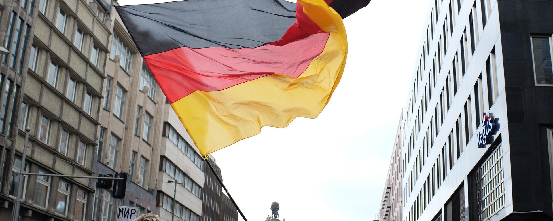 Protest against Angela Merkel's open door immigration policy in Berlin - Sputnik International, 1920, 03.06.2024