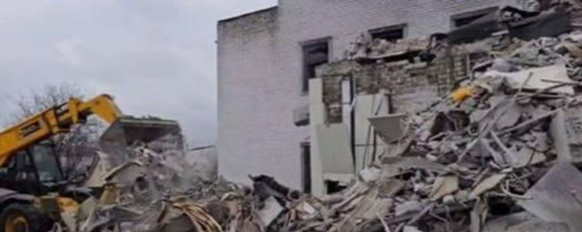 Aftermath of Lisichansk shelling by Ukraine Aftermath of Lisichansk shelling by Ukraine - Sputnik International, 1920, 04.02.2024