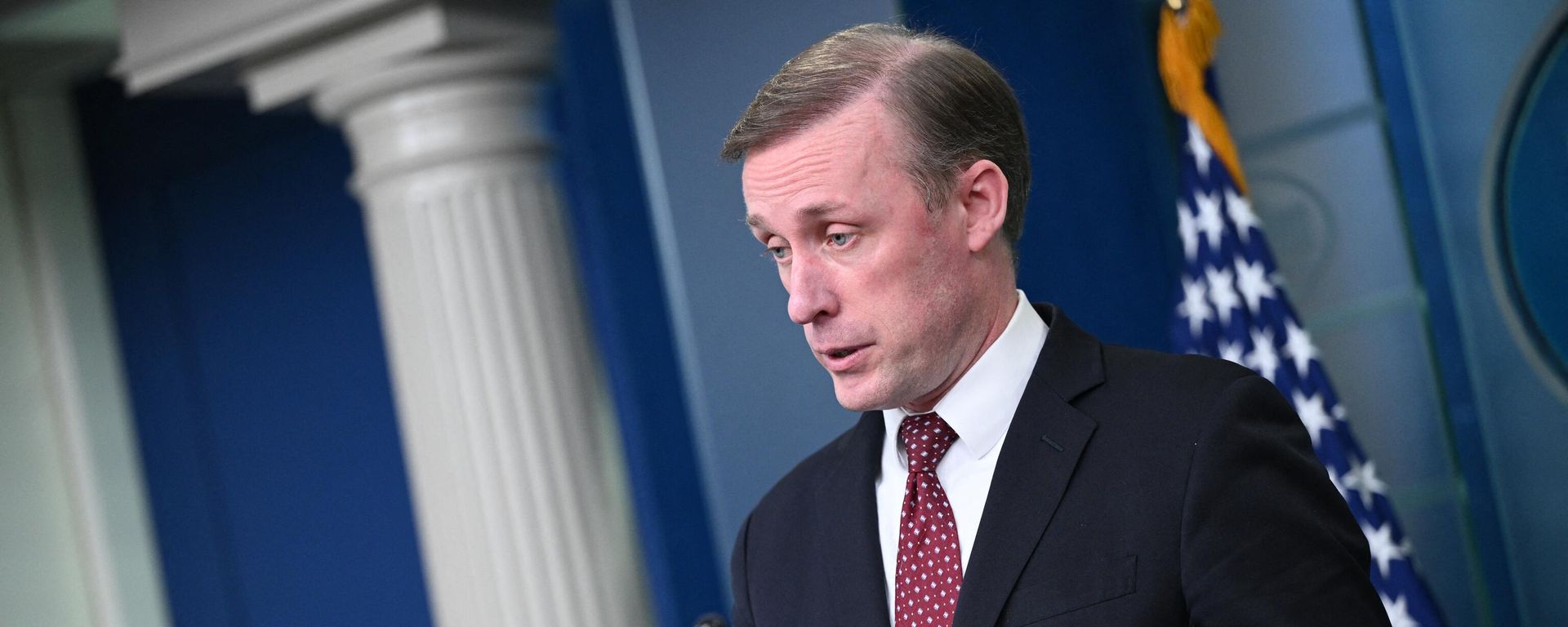 US National Security Adviser Jake Sullivan speaks during the daily briefing in the Brady Briefing Room of the White House in Washington, DC, on December 4, 2023 US National Security Adviser Jake Sullivan speaks during the daily briefing in the Brady Briefing Room of the White House in Washington, DC, on December 4, 2023 - Sputnik International, 1920, 04.02.2024