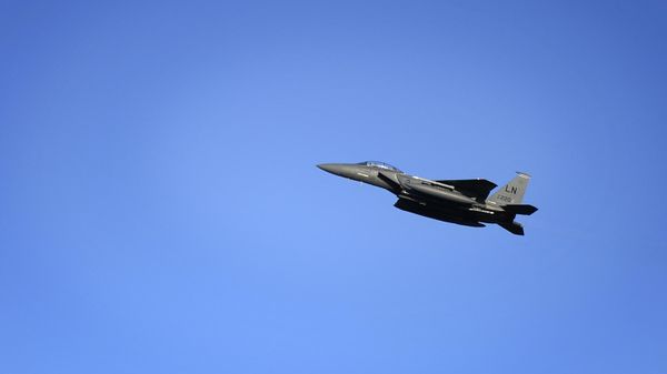 In this image released by the US Air Force (USAF), an F-15E Strike Eagle departs RAF Lakenheath in the United Kingdom to support Operation Inherent Resolve, on November 12, 2015. Aircraft from the 48th Fighter Wing deployed to Incirlik Air Base, Turkey, to conduct counter-ISIL missions in Iraq and Syria - Sputnik International