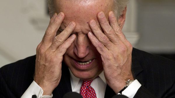 VIce President Joe Biden pauses as he speaks during the 3rd Annual Black History Month Reception at the Vice President 's Residence at the Naval Observatory, Monday, Feb. 27, 2012, in Washington - Sputnik International