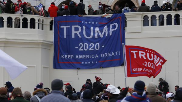 Supporters of US President Donald Trump storm the US Capitol - Sputnik International