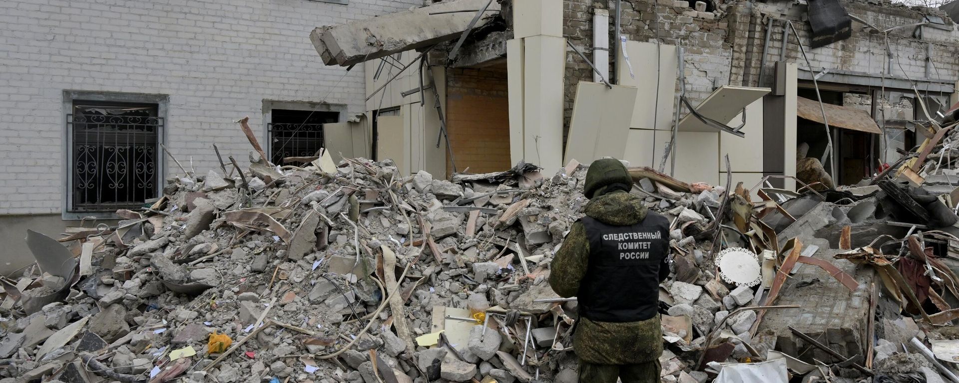 Aftermath of the Ukrainian strike on Lisichansk - Sputnik International, 1920, 06.02.2024