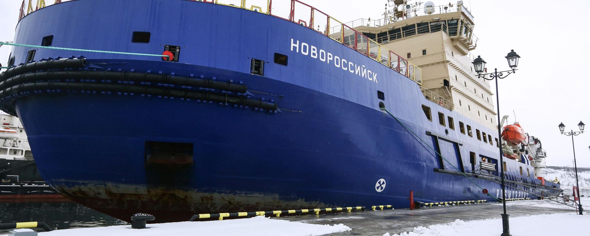 Project 21900M diesel-electric icebreaker Novorossiysk in the harbor in Murmansk. File photo. - Sputnik International, 1920, 29.03.2025