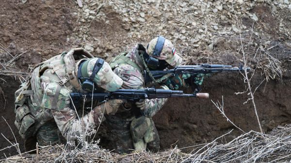 Members of the BARS-13 volunteer battalion of the Russian Army - Sputnik International