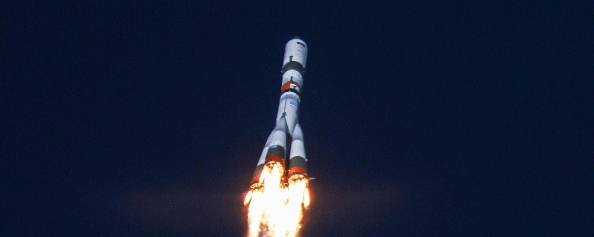 The Soyuz-2.1a rocket with the Progress MS-22 cargo spacecraft, bound for the International Space Station (ISS), blasts off a launch pad at the Baikonur Cosmodrome, Kazakhstan - Sputnik International, 1920, 26.12.2025