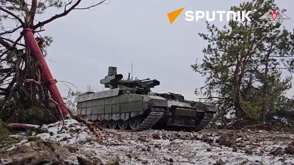 Battlegroup Tsentr soldiers master Terminator tank support vehicle      - Sputnik International