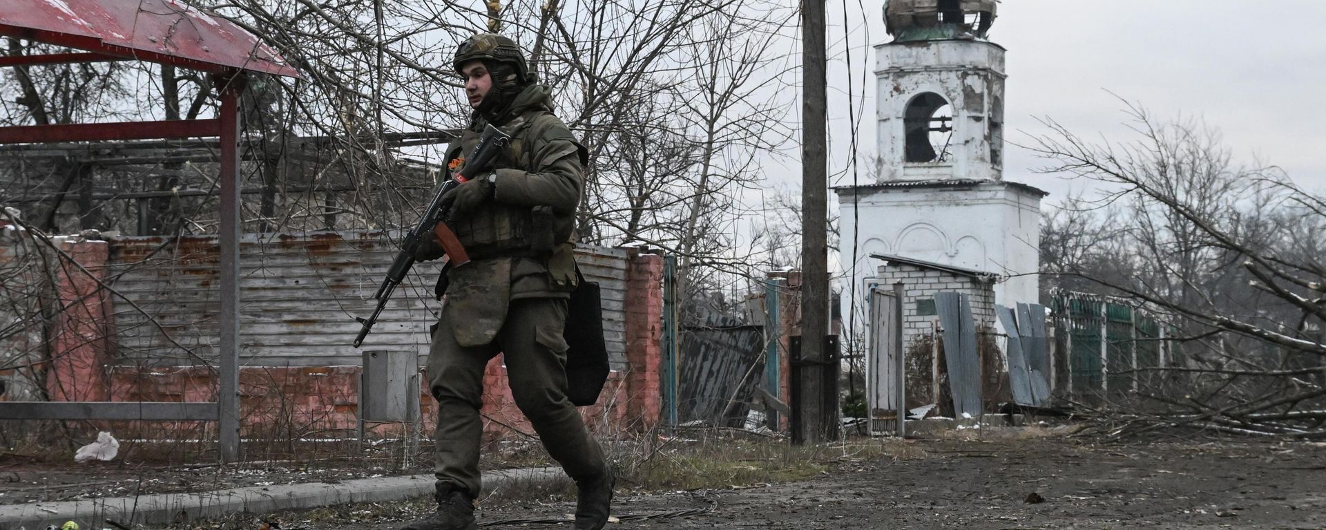 A Russian serviceman is seen in Avdeyevka on February 19, 2024. A Russian serviceman is seen in Avdeyevka on February 19, 2024. - Sputnik International, 1920, 22.02.2024