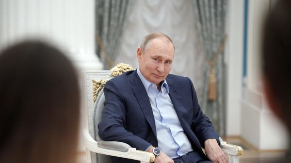 Russian President Vladimir Putin at a meeting with participants of the We Are Together nationwide volunteer campaign Russian President Vladimir Putin at a meeting with participants of the We Are Together nationwide volunteer campaign - Sputnik International