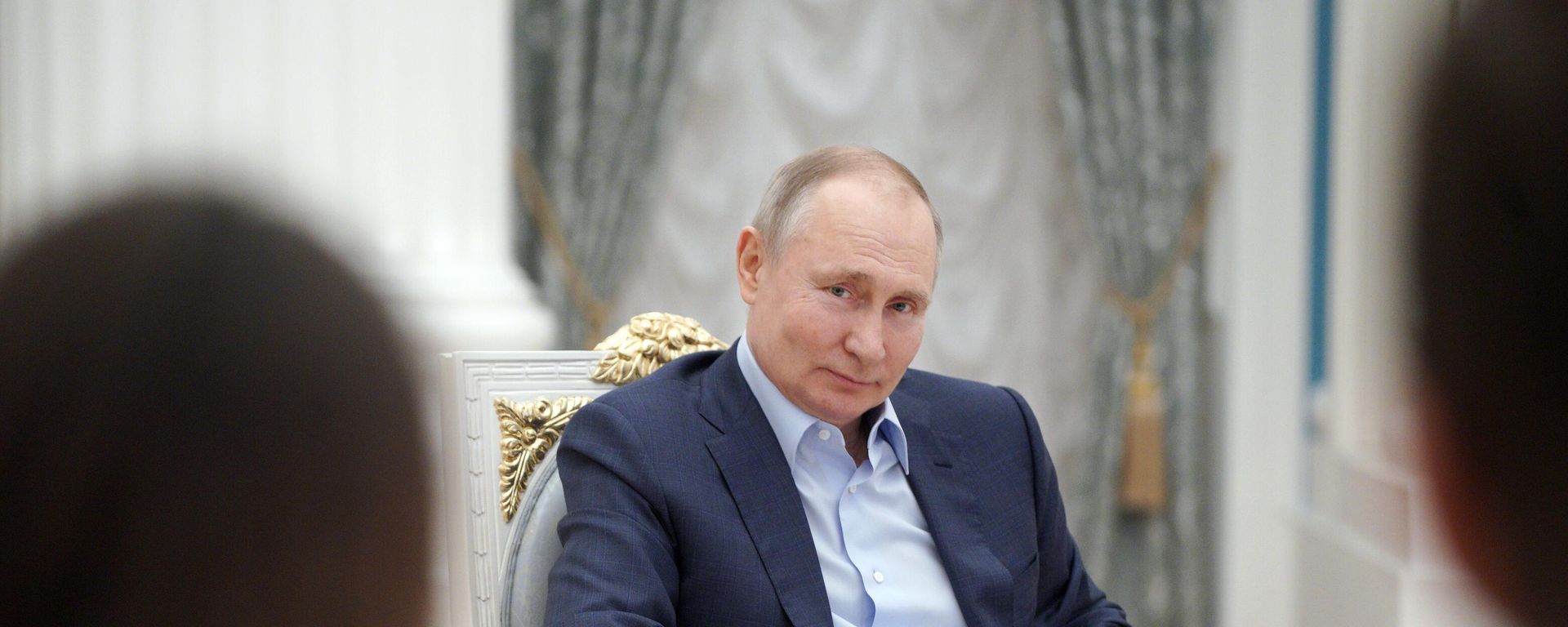 Russian President Vladimir Putin at a meeting with participants of the We Are Together nationwide volunteer campaign Russian President Vladimir Putin at a meeting with participants of the We Are Together nationwide volunteer campaign - Sputnik International, 1920, 23.02.2024