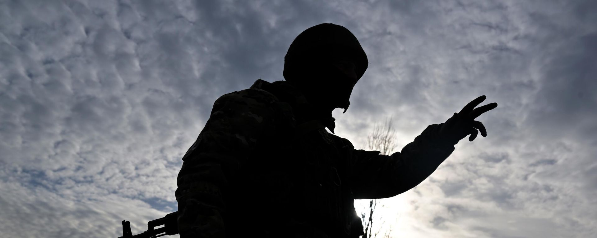 A serviceman in special military operation zone - Sputnik International, 1920, 23.02.2024