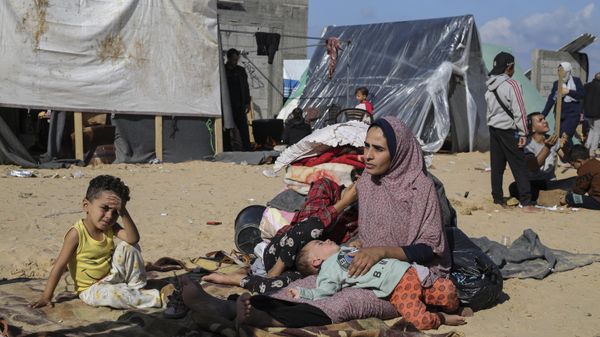 Palestinians displaced by the Israeli bombardment of the Gaza Strip set up a tent camp in Rafah on Wednesday, Dec. 6, 2023 Palestinians displaced by the Israeli bombardment of the Gaza Strip set up a tent camp in Rafah on Wednesday, Dec. 6, 2023 - Sputnik International