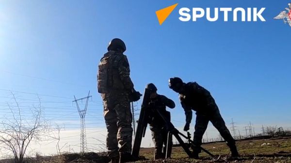 Russian mortar crew destroys enemy observation post on right bank of Dnepr River - Sputnik International