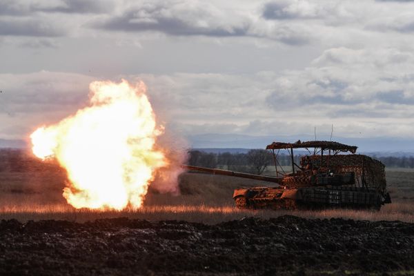 Testing a T-80BVM tank after repairs. - Sputnik International