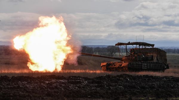 Testing of the T-80BVM tank after repairs. - Sputnik International