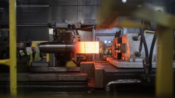 (FILES) The head of a 155mm artillery shell casing is turned during its manufacturing process at the BAE Systems factory in Washington, near Newcastle upon Tyne in north-east England on November 8, 2023. - Sputnik International