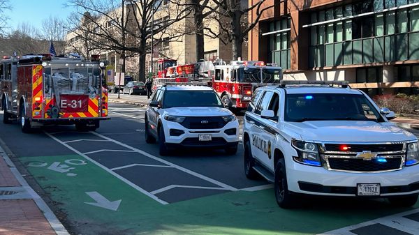 US Secret Service vehicles block access to a street leading to the Embassy of Israel in Washington, DC on February 25, 2024. A man reportedly set  himself on fire near the embassy on Sunday afternoon.  - Sputnik International