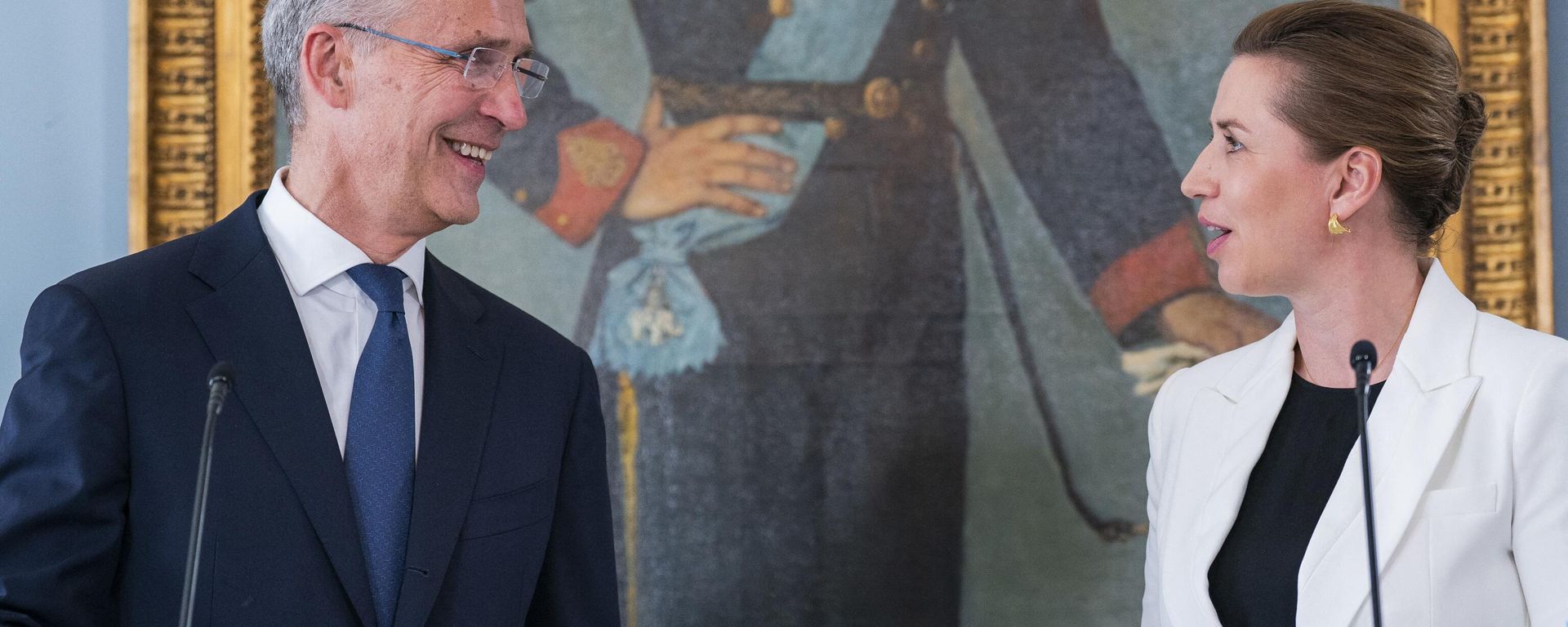 NATO Secretary General Jens Stoltenberg and Denmark's Prime Minister Mette Frederiksen address a joint press conference on the sidelines of a meeting at Kastellet in Copenhagen, Denmark, on May 19, 2022. NATO Secretary General Jens Stoltenberg and Denmark's Prime Minister Mette Frederiksen address a joint press conference on the sidelines of a meeting at Kastellet in Copenhagen, Denmark, on May 19, 2022. - Sputnik International, 1920, 27.02.2024
