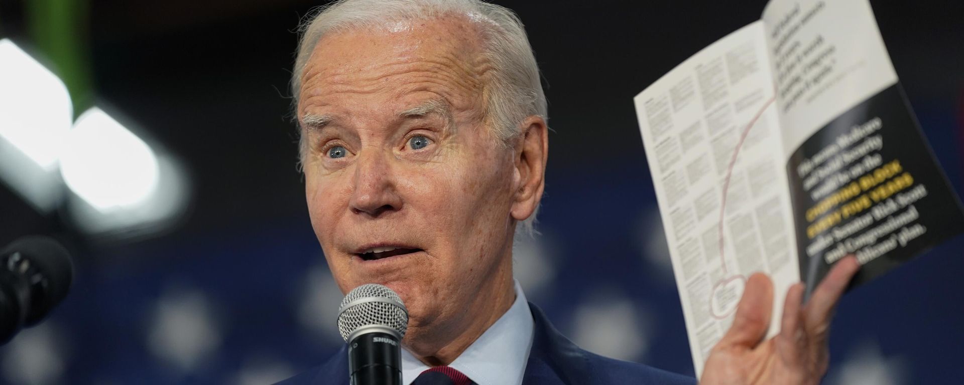 President Joe Biden talks about Social Security and Medicare as he speaks at a campaign event in support of Rep. Mike Levin, D-Calif., Thursday, Nov. 3, 2022, in San Diego President Joe Biden talks about Social Security and Medicare as he speaks at a campaign event in support of Rep. Mike Levin, D-Calif., Thursday, Nov. 3, 2022, in San Diego - Sputnik International, 1920, 27.02.2024